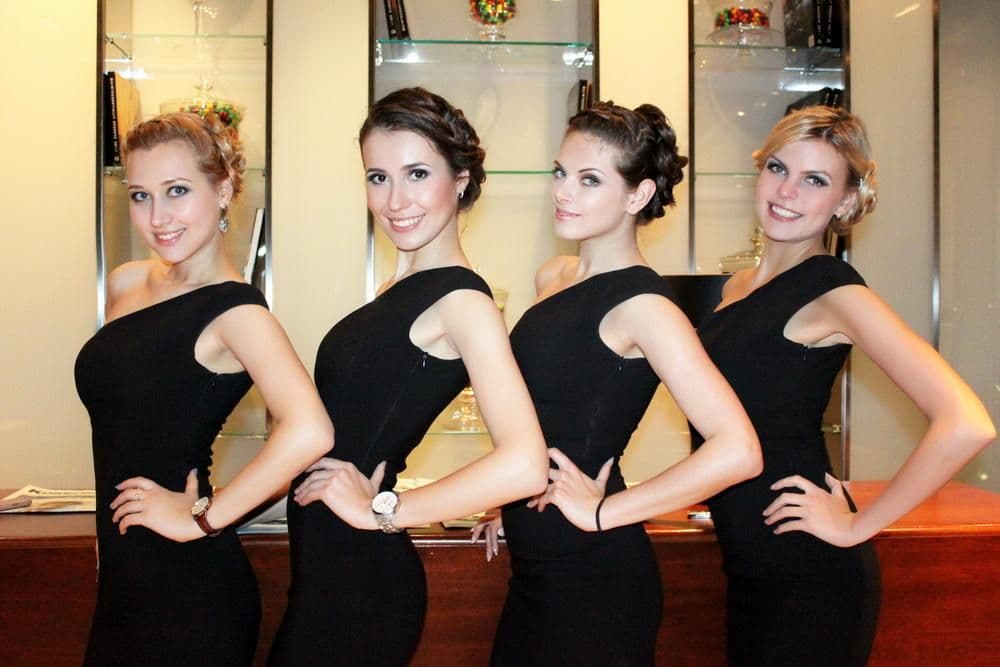 Заказать хостес