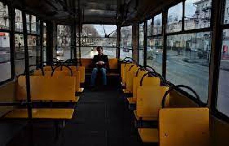 Раздевание в трамвае