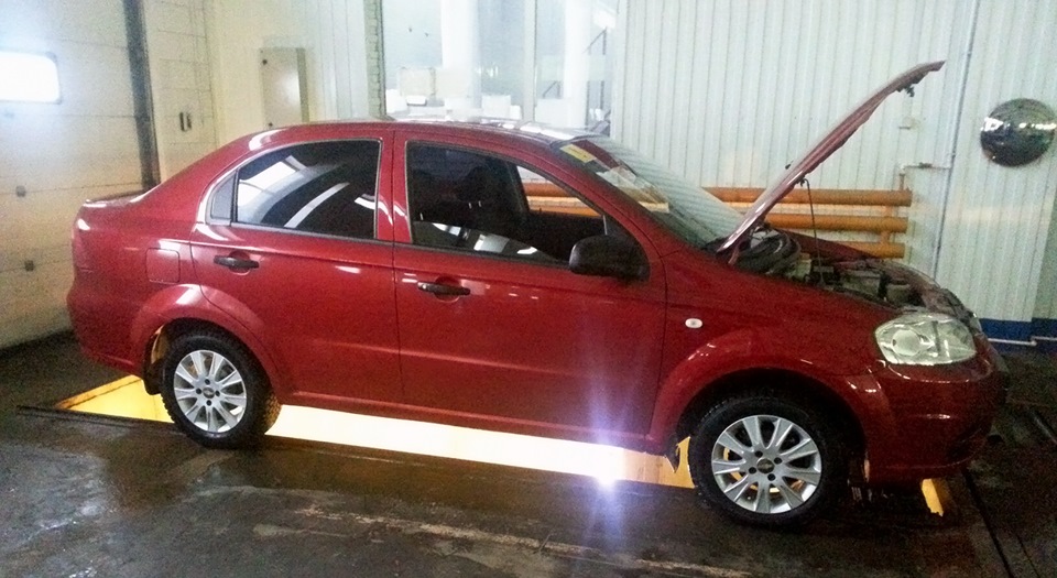 Как в условиях гаража собственноручно поменять на Шевроле Лачетти рулевую рейку   