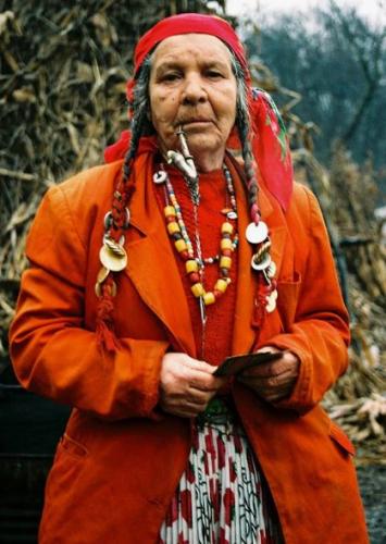 Игрушка старой цыганки