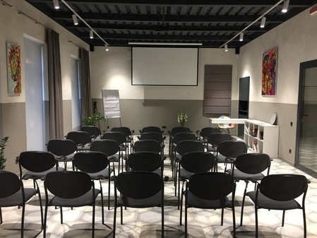 Аренда зала для конференций в других городах.